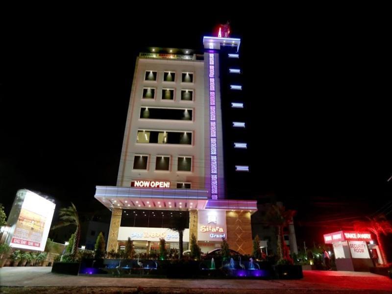 Hotel Sitara Grand Miyapur Hyderabad Eksteriør billede