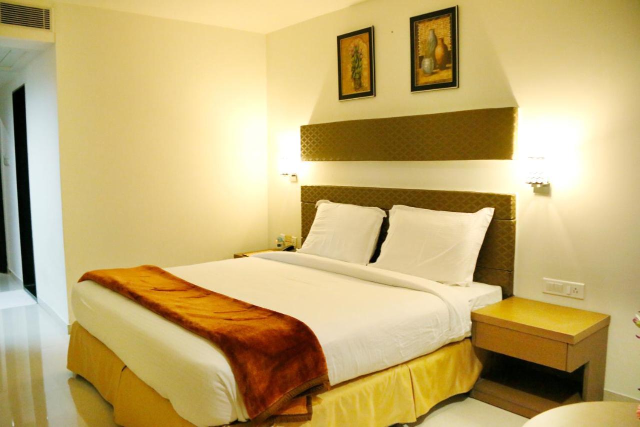 Hotel Sitara Grand Miyapur Hyderabad Eksteriør billede